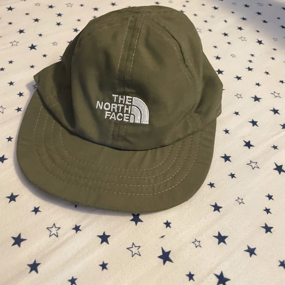 North face baby norm hat